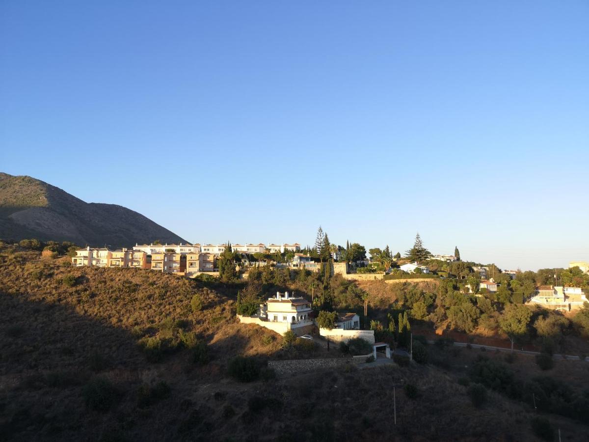 Apartamento Las Brisas Фуэнхирола Экстерьер фото