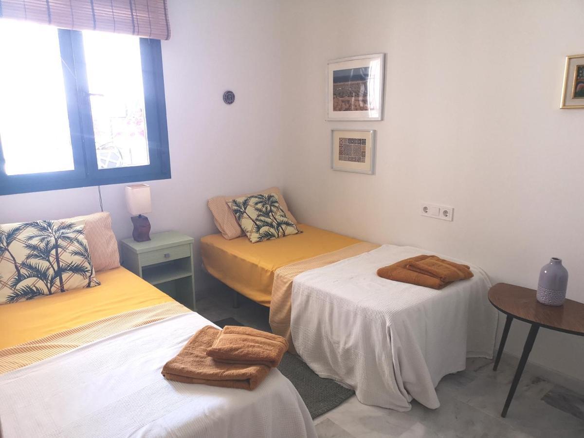 Apartamento Las Brisas Фуэнхирола Экстерьер фото